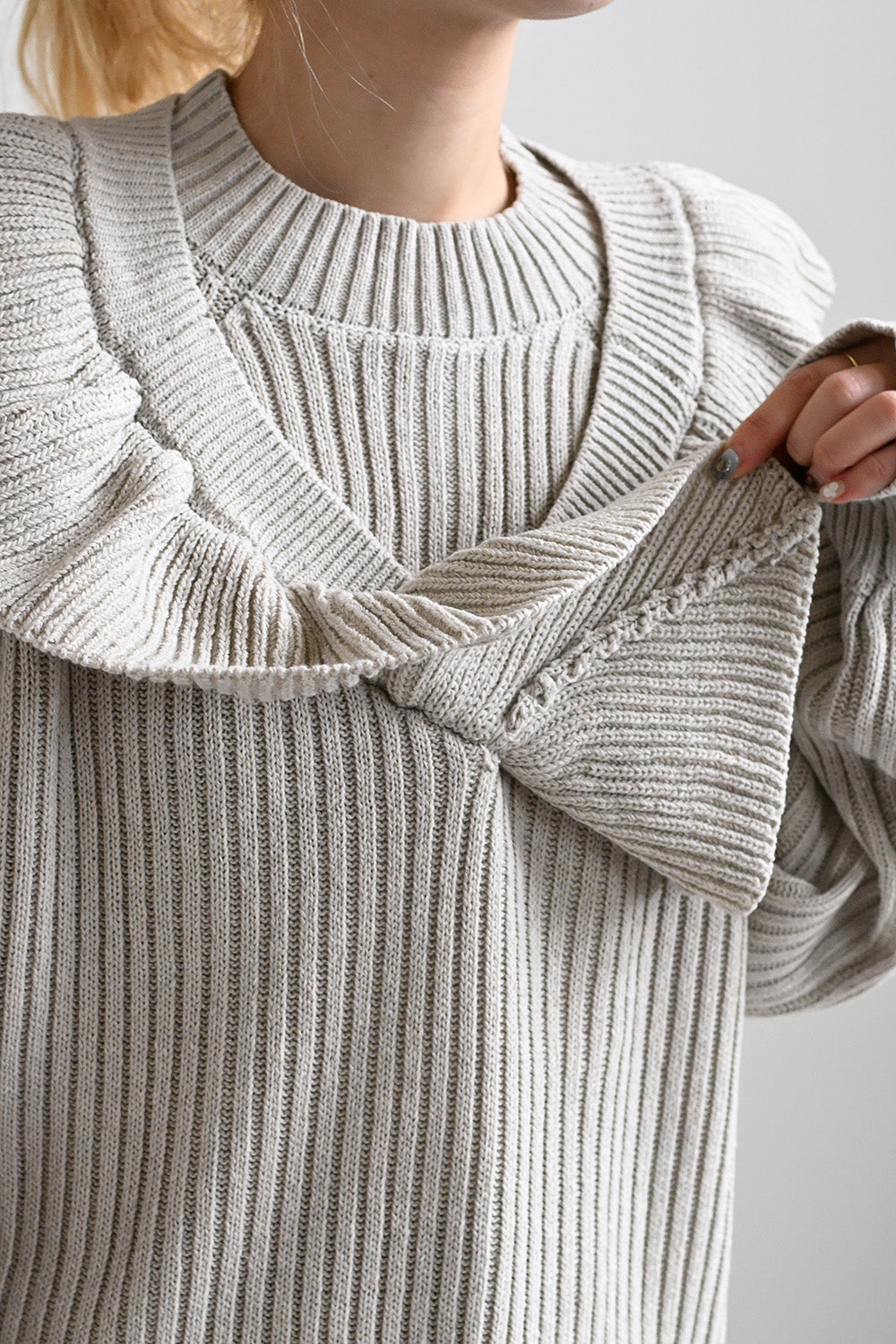 Big Frill Knit Pullover